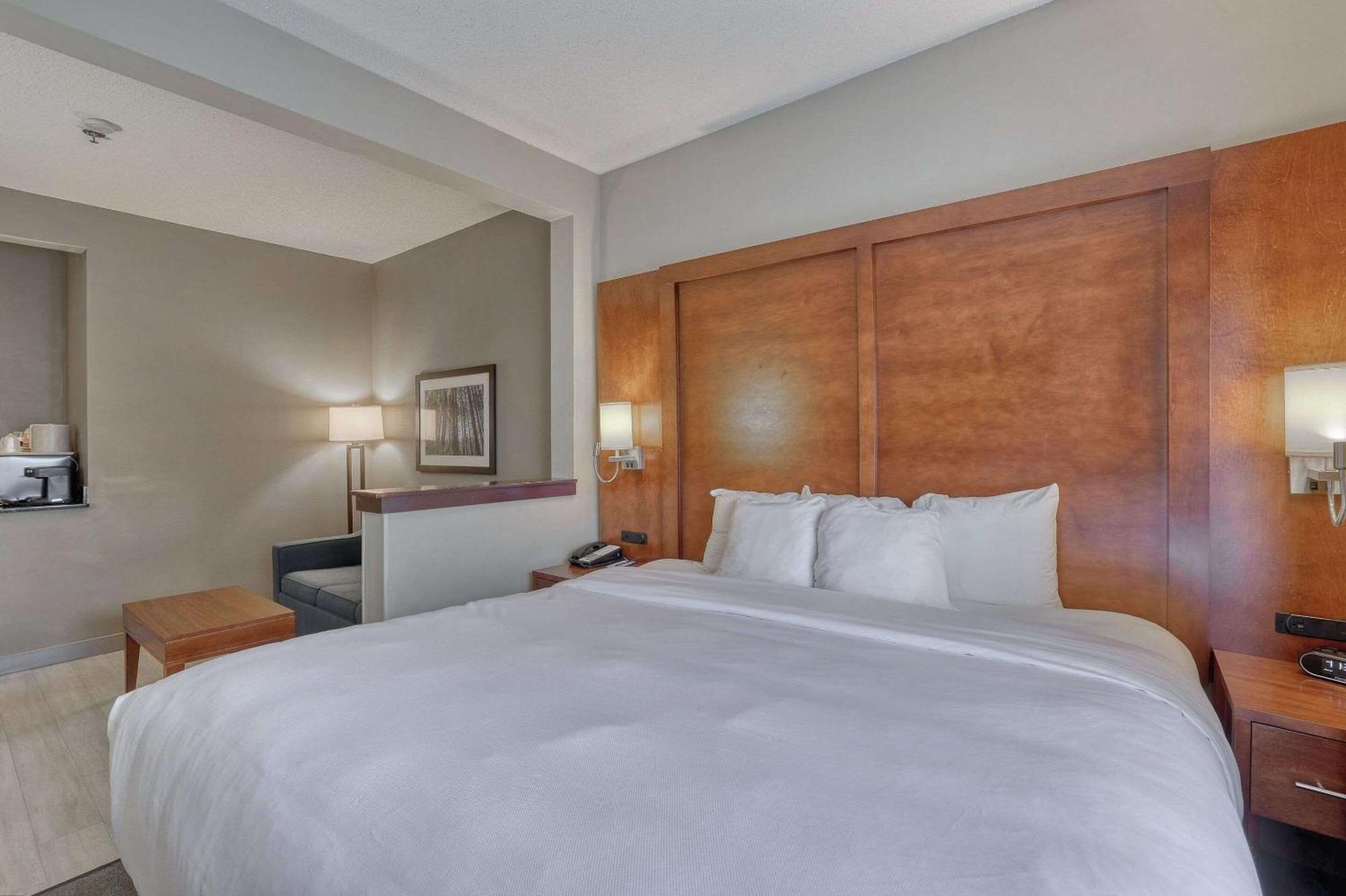 Comfort Suites Appleton Airport Exteriér fotografie