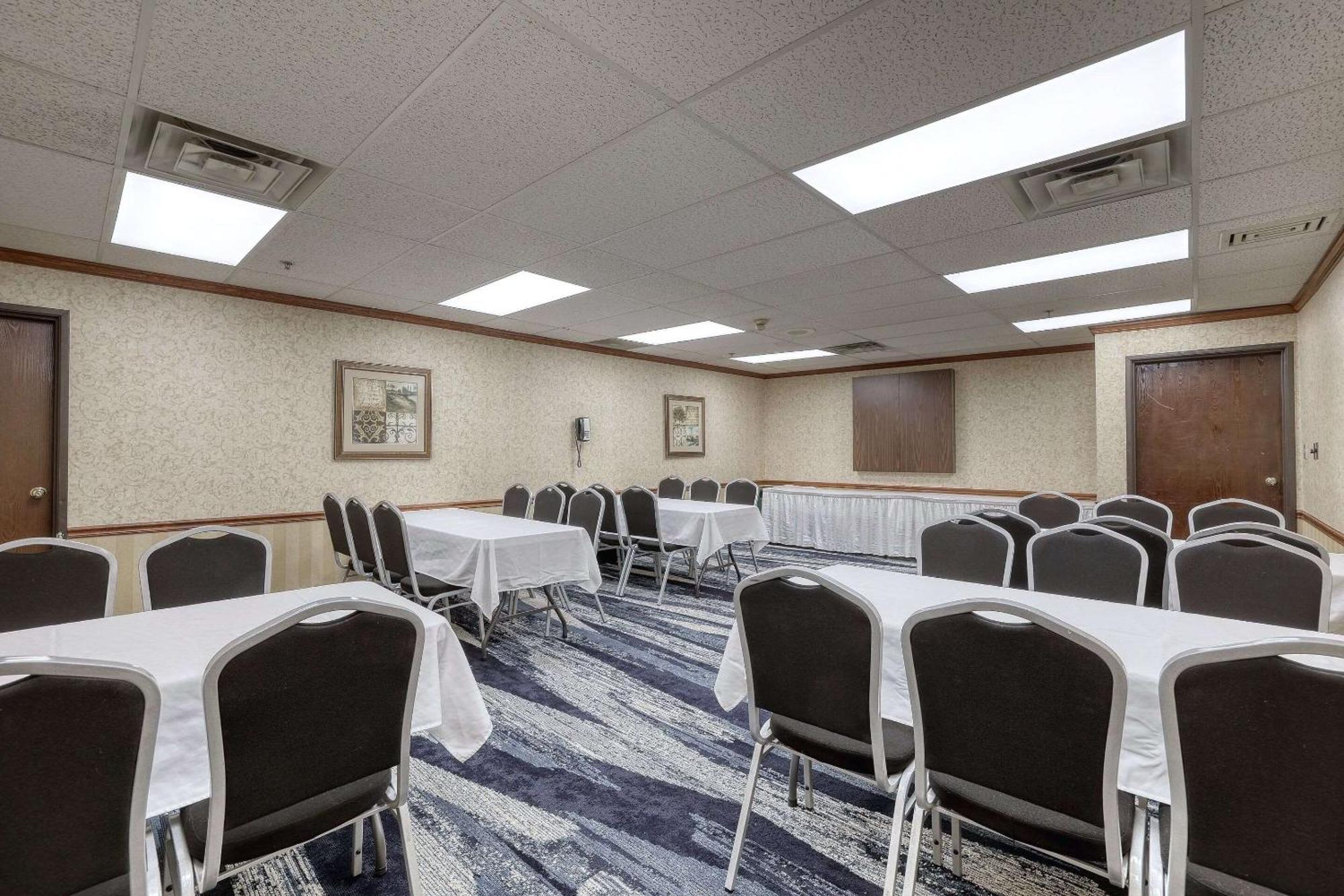 Comfort Suites Appleton Airport Exteriér fotografie