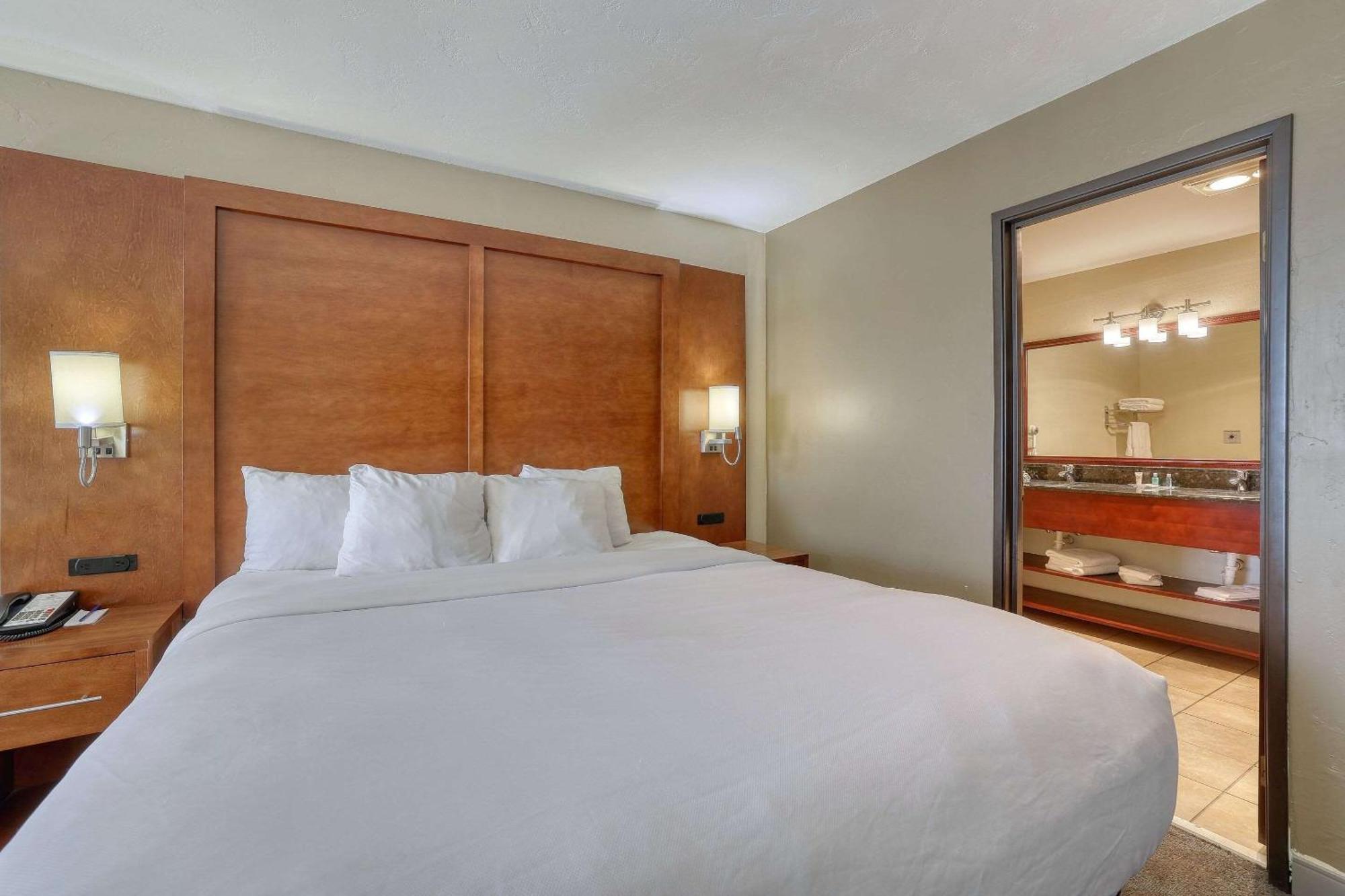 Comfort Suites Appleton Airport Exteriér fotografie