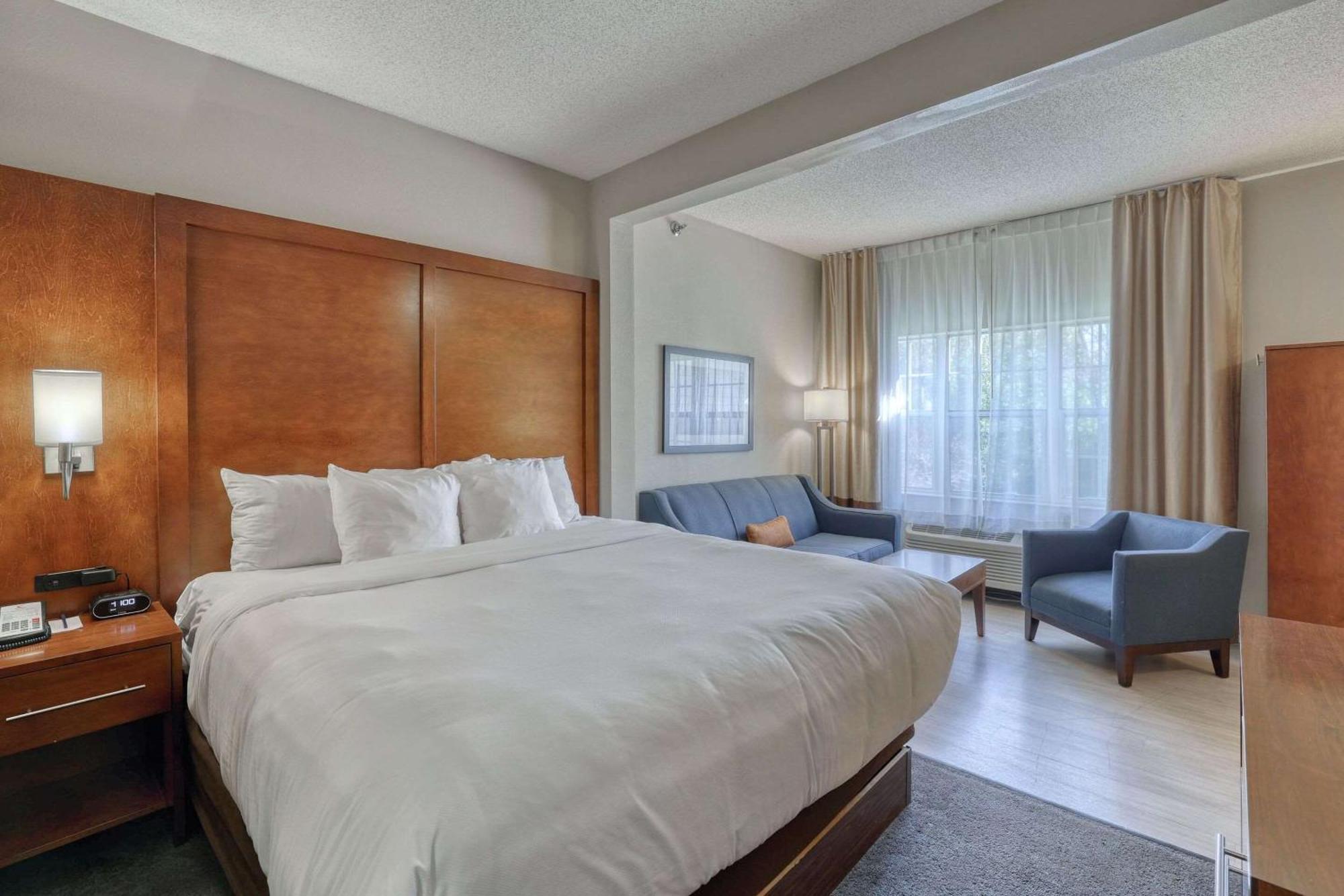 Comfort Suites Appleton Airport Exteriér fotografie