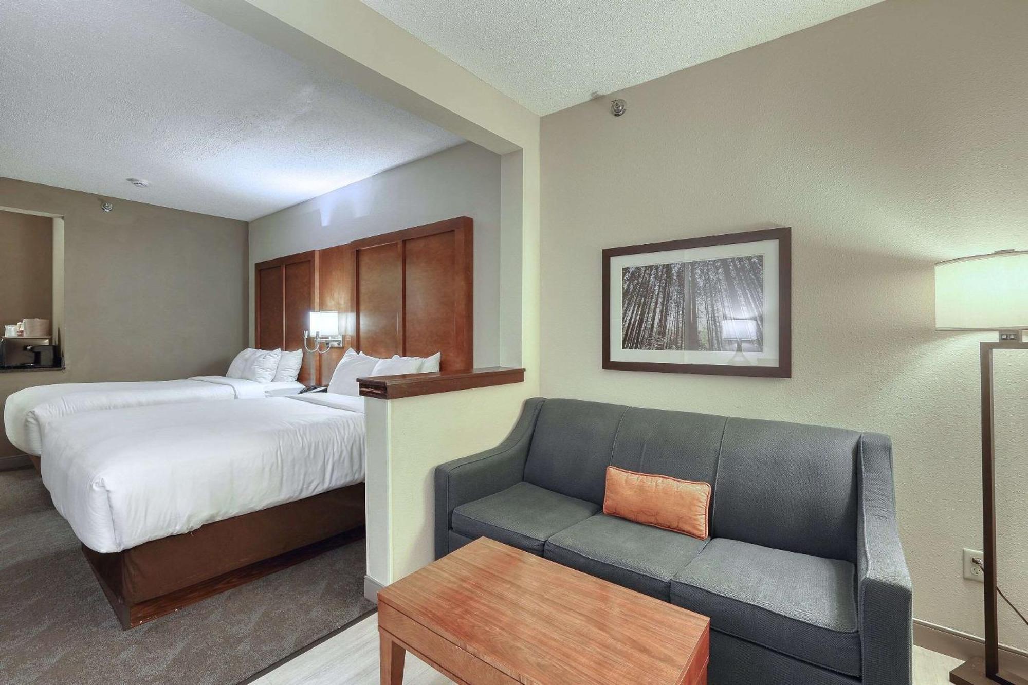 Comfort Suites Appleton Airport Exteriér fotografie